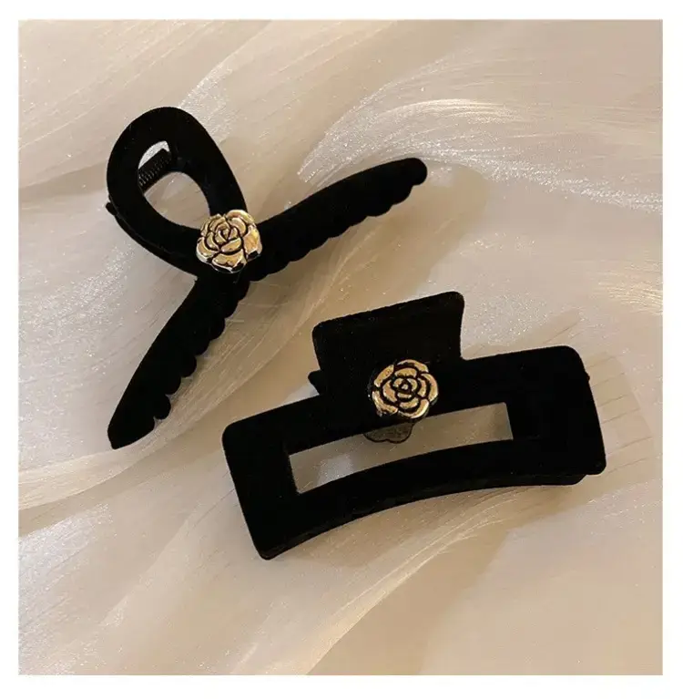 Black Velvet Camellia Hair Clip for Women Winter — feature 4