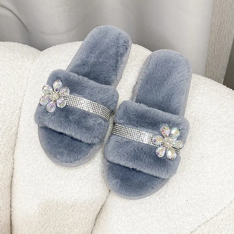 New foreign trade cross-border plush slippers women's fashion bright diamond flower fluff slippers indoor home cotton slippers