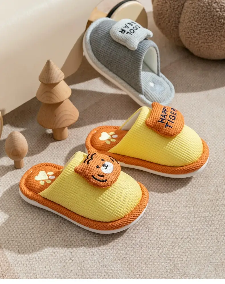 Cute Cotton Slippers, Winter Children's Slippers, Autumn Baby Cotton Slippers, Warm Shoes for Boys, Indoor Non-Slip Women's Home Wholesale — feature 26