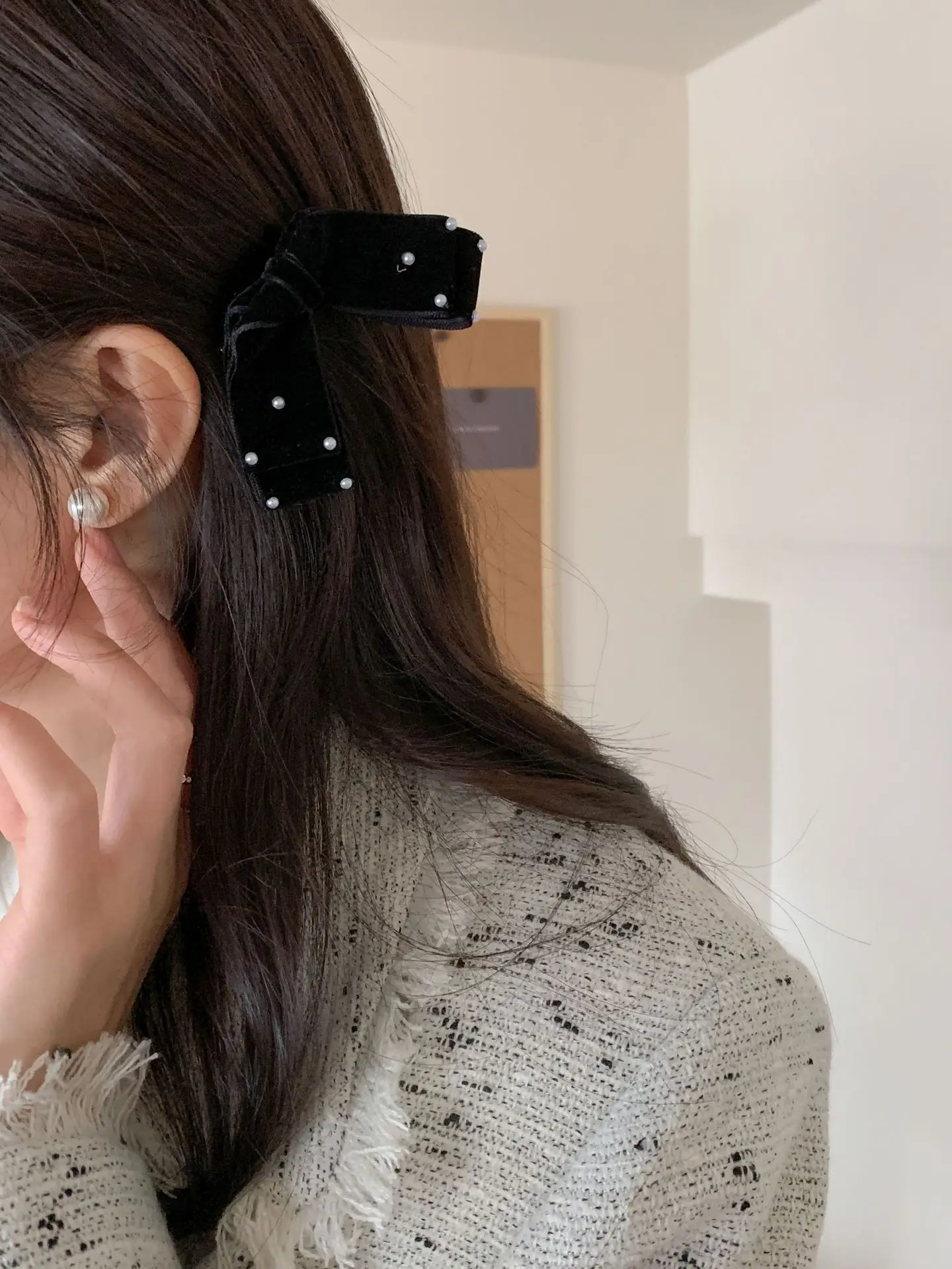 Black Velvet Bow Hairpin Clip for Bangs and Buns — feature 10