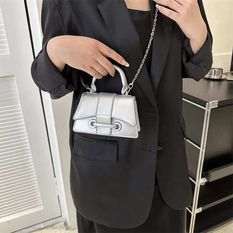 Pink Chain Shoulder Messenger Bag for Women - Image 6