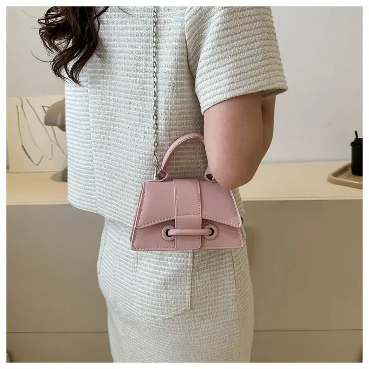 Pink Chain Shoulder Messenger Bag for Women — feature 17