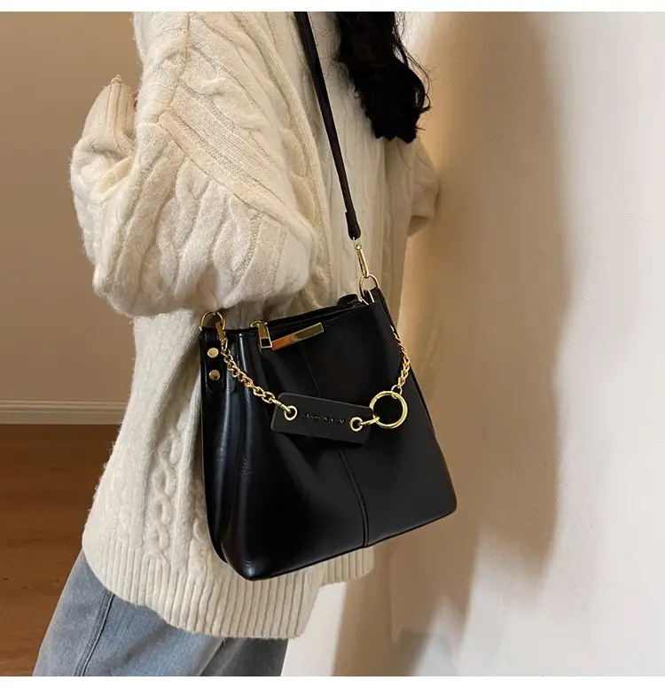 Women's Brown Crossbody Bag with Gold Chain & Leather Strap — feature 23