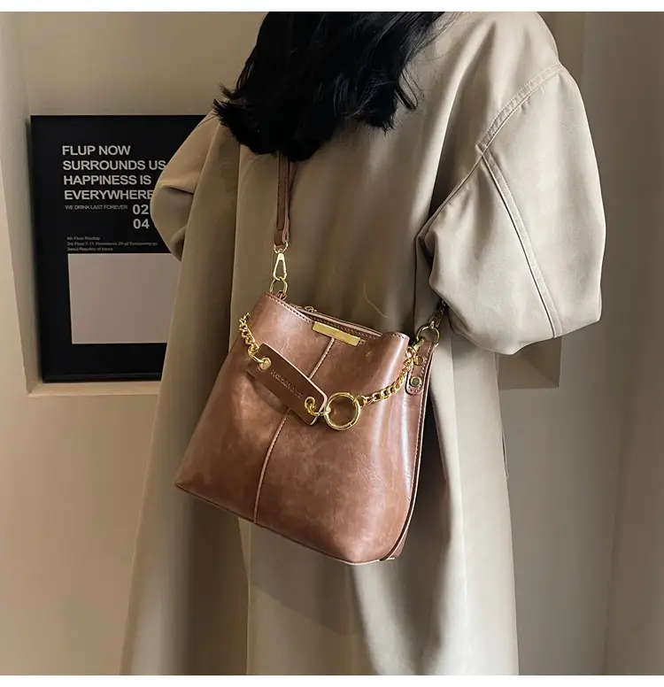 Women's Brown Crossbody Bag with Gold Chain & Leather Strap — feature 29