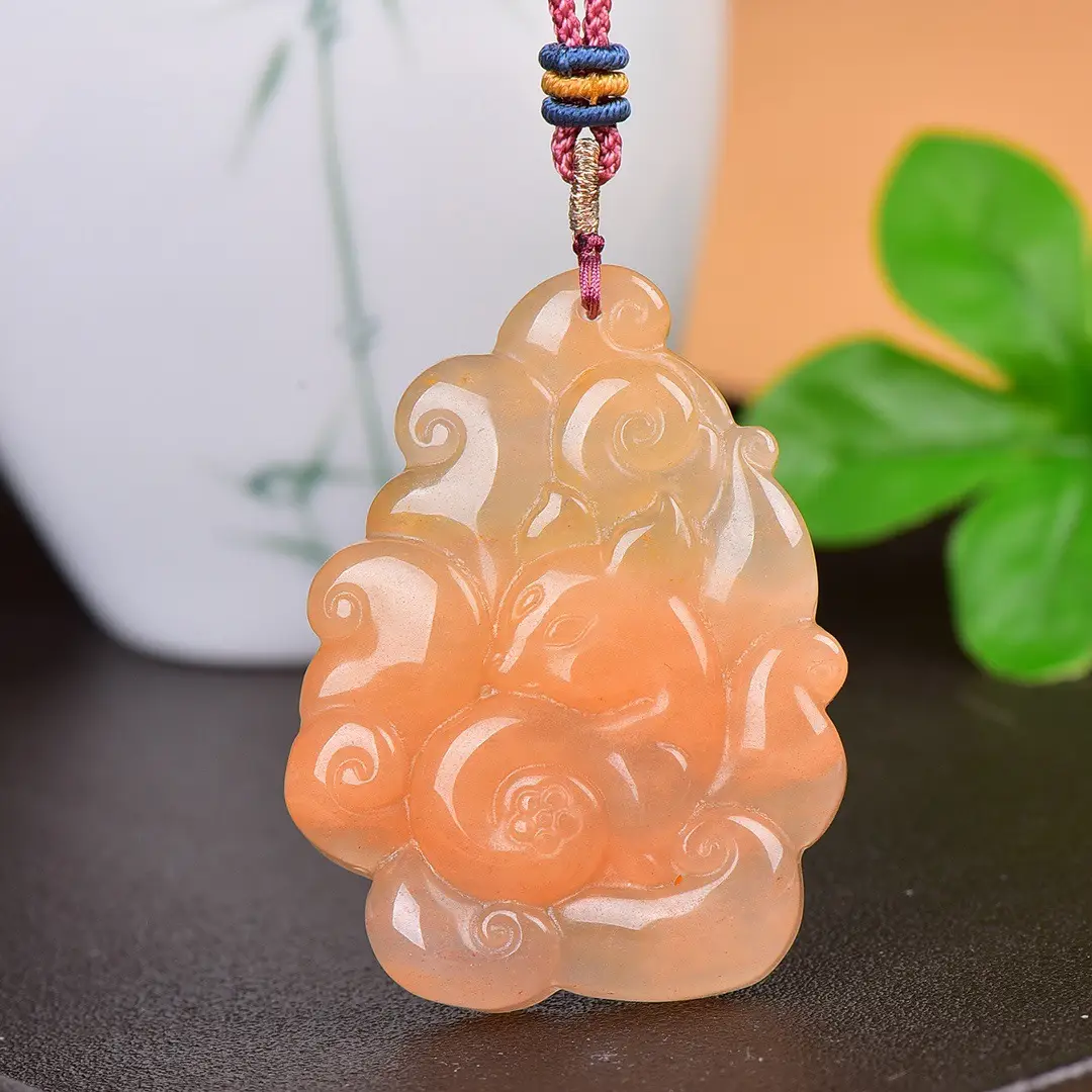 Exquisite Gold Silk Jade Nine-Tail Fox Pendant - Image 3