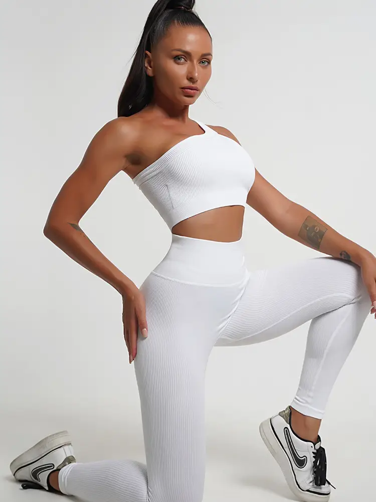 Red Seamless Yoga Top with High Waist & Chest Pad — feature 48