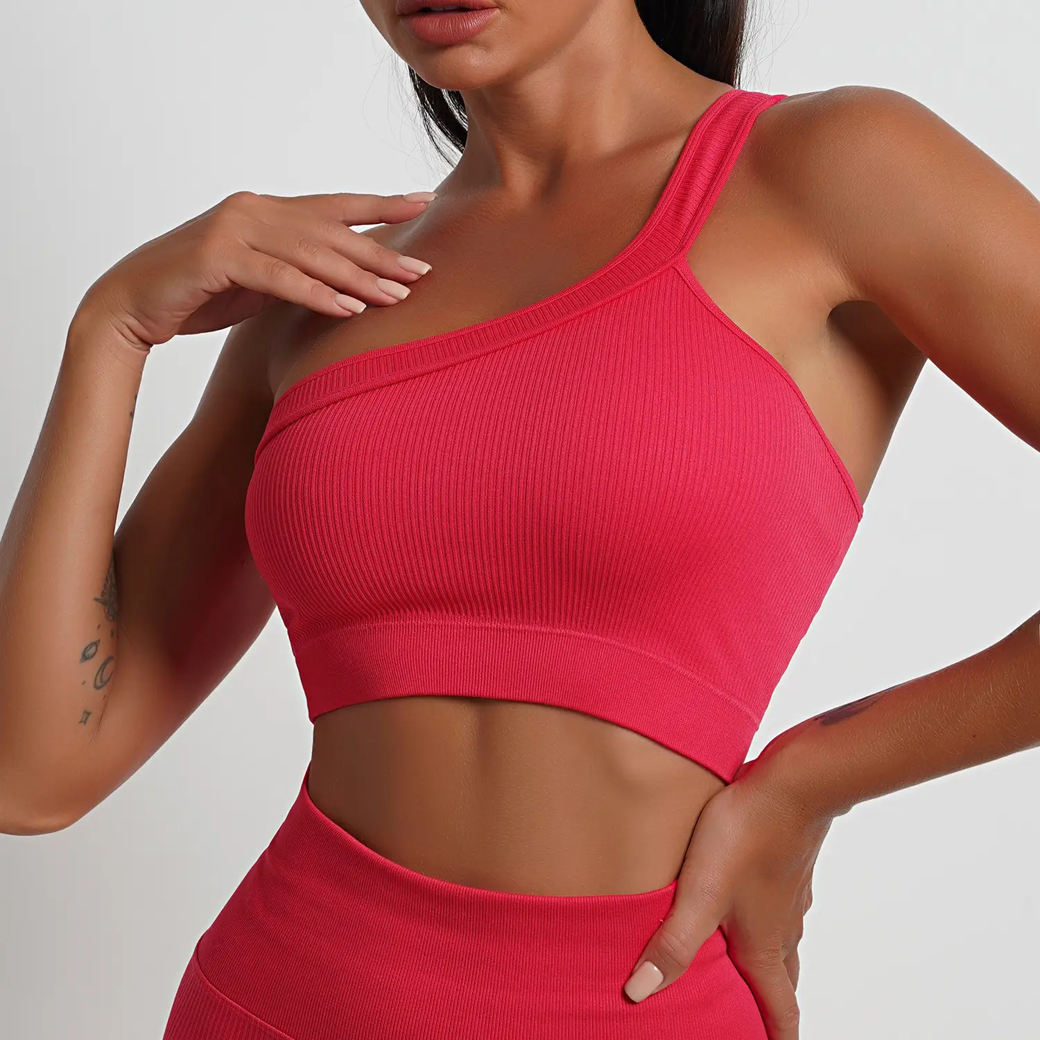 Red Seamless Yoga Top with High Waist & Chest Pad