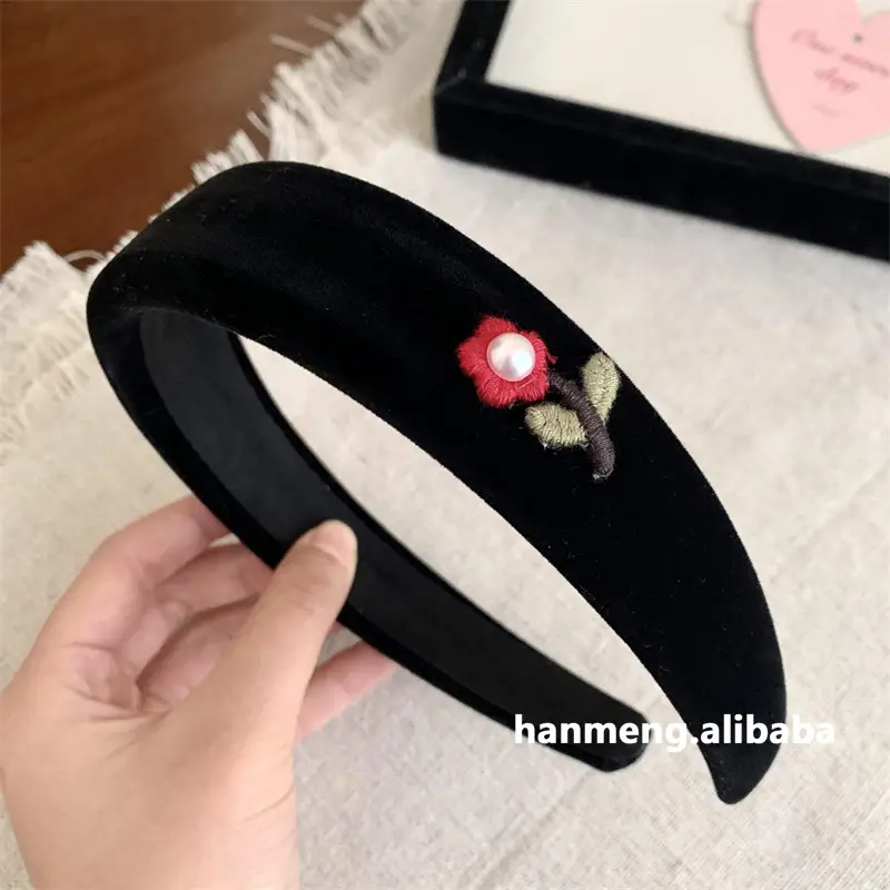 Black Velvet Pearl Hairpins for Women — feature 5