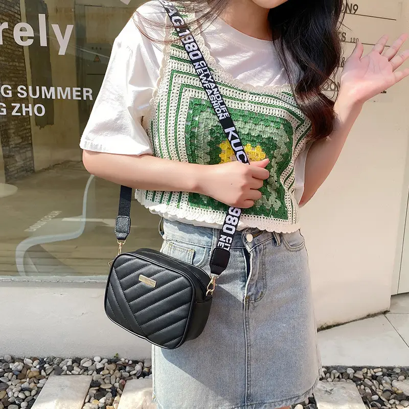 White Quilted Crossbody Bag with Embroidered Design - Image 9