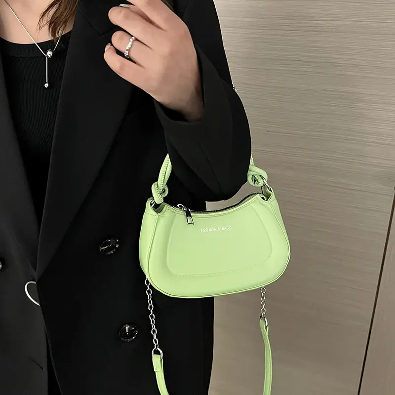 Foreign Trade Retro Chain Bag Cross Border Printed Letter Handbag — feature 15