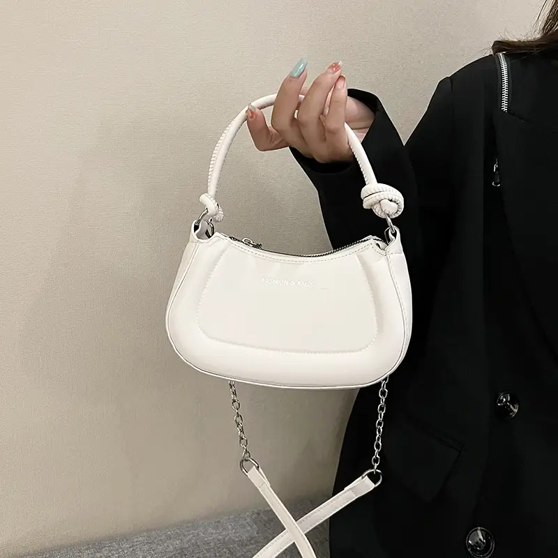 Foreign Trade Retro Chain Bag Cross Border Printed Letter Handbag — feature 9