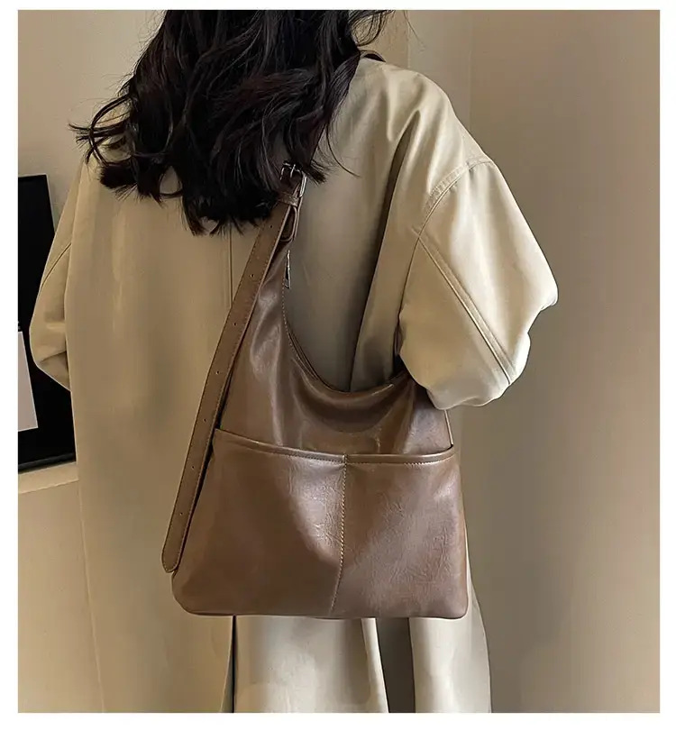 2023 New Retro Fashion Women's Shoulder Bag Black Large Capacity — feature 1