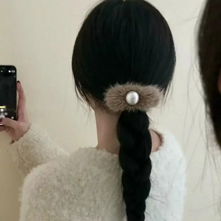 Pearl Hair Pin for Braided Hair Back Clip - Image 3