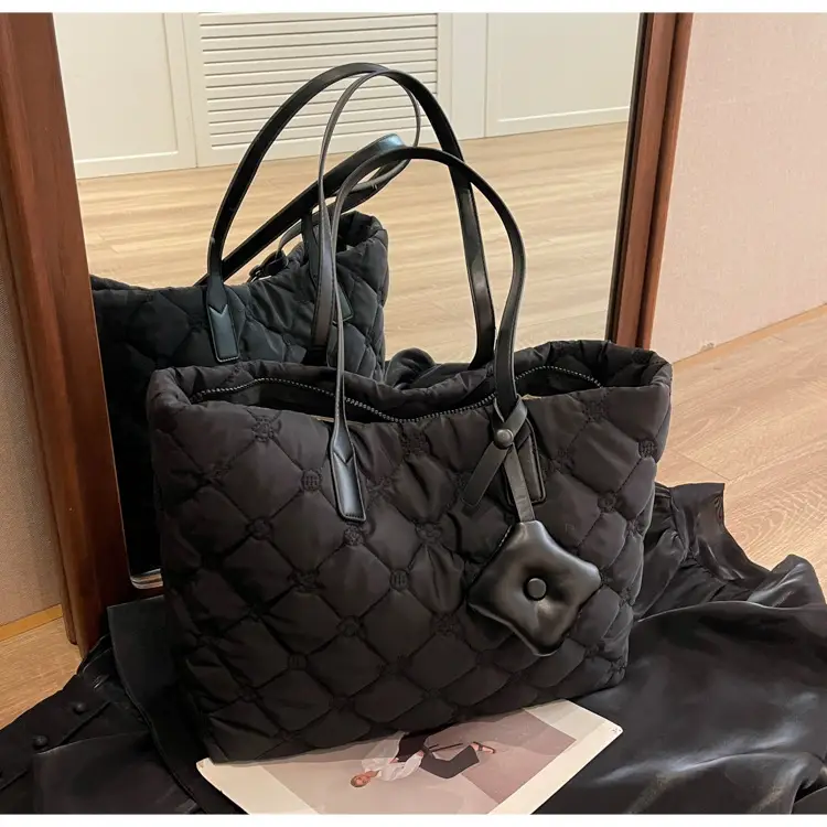 Women Quilted Cotton Commuter Bag Black Large Capacity — feature 23