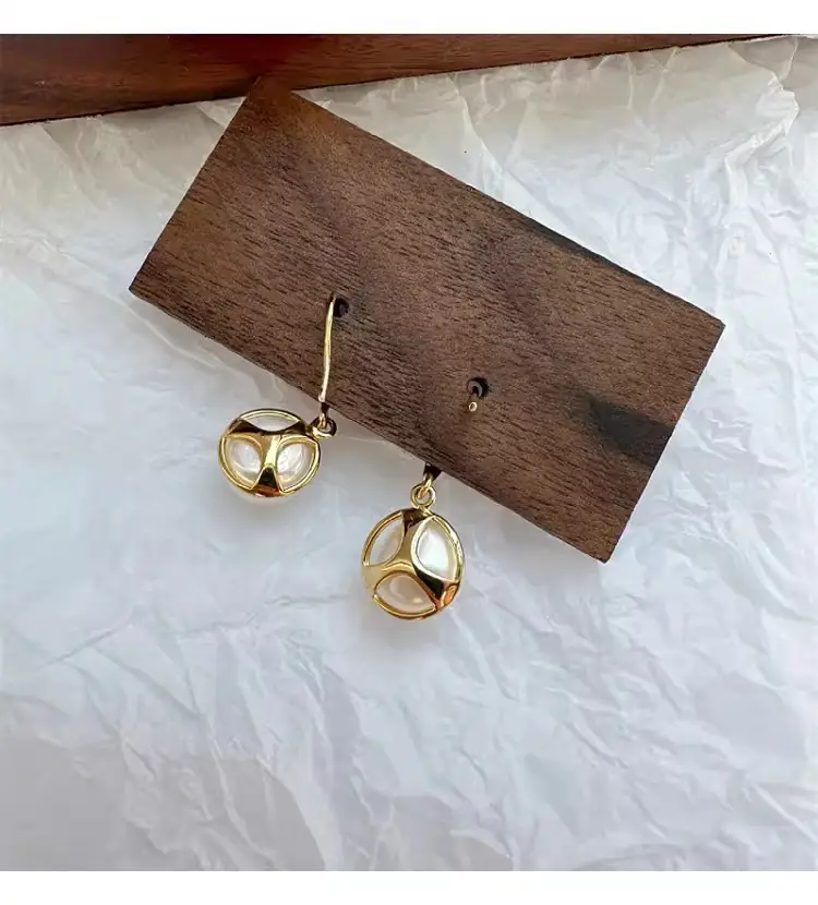 Natural Pearl Ear Hooks 2023 Fashion Jewelry — feature 19