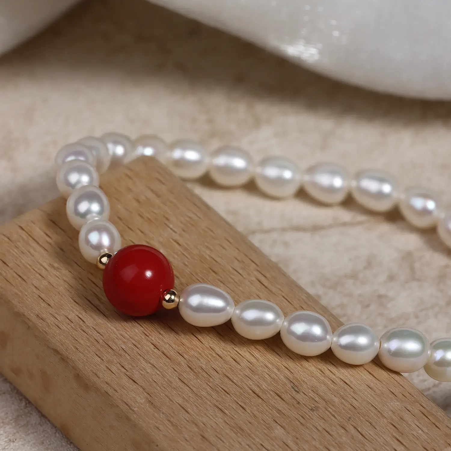Wholesale Cinnabar Pearl Bracelet Red Light Design - Image 5