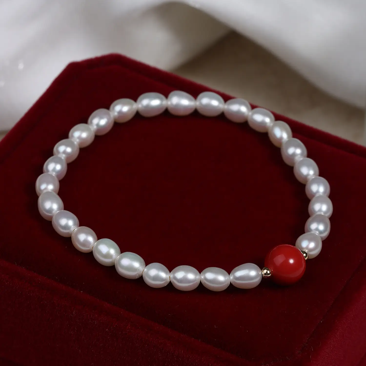 Wholesale Cinnabar Pearl Bracelet Red Light Design - Image 6
