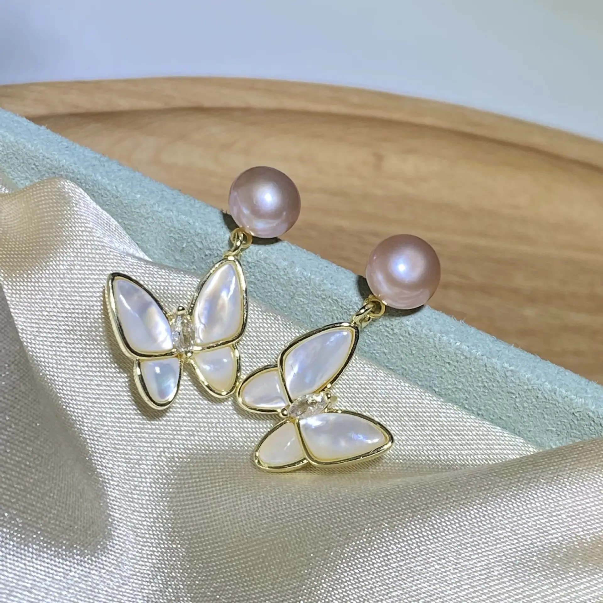 S925 Silver Butterfly Pearl Earrings for Women - Image 3