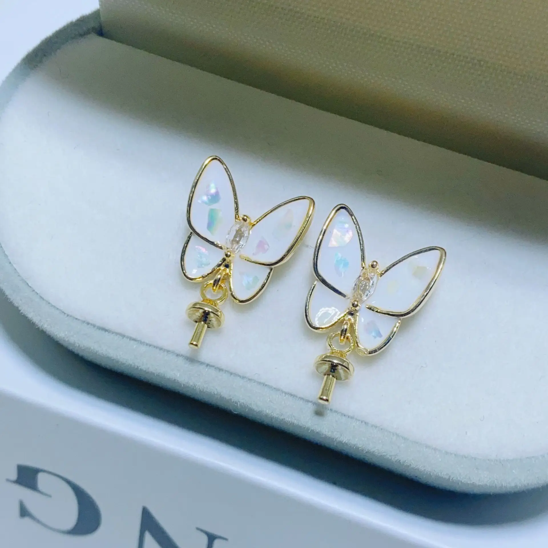 S925 Silver Butterfly Pearl Earrings for Women — feature 13