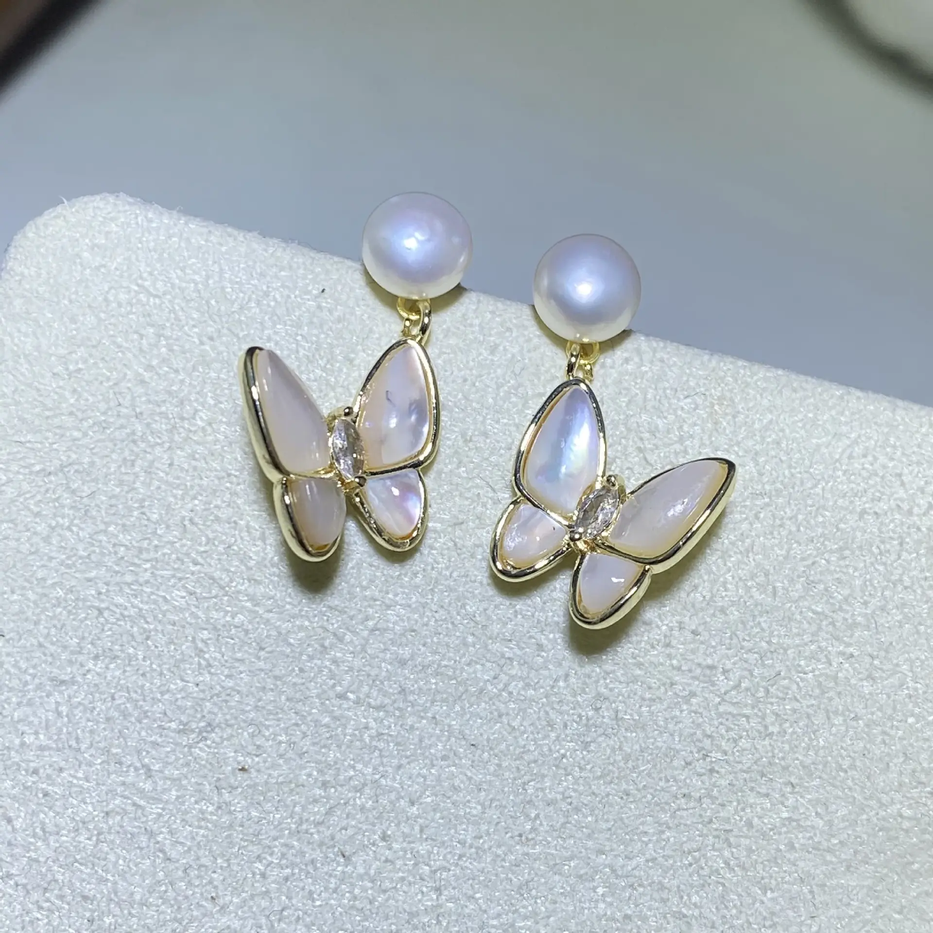 S925 Silver Butterfly Pearl Earrings for Women — feature 5