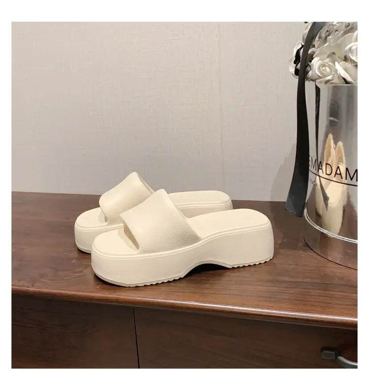 Women's thick-soled slip-on slippers, European and American fashionable outdoor soft-soled EVA slippers, half slippers, shoes industry — feature 36