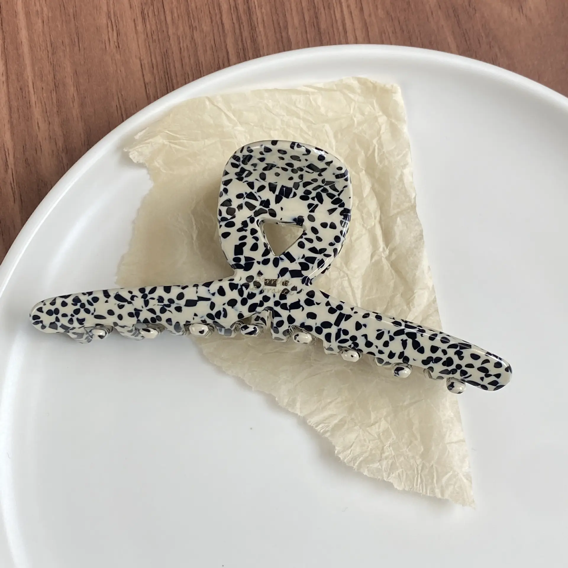 Oversized French Hair Clip Acetate Shark Design - Image 7