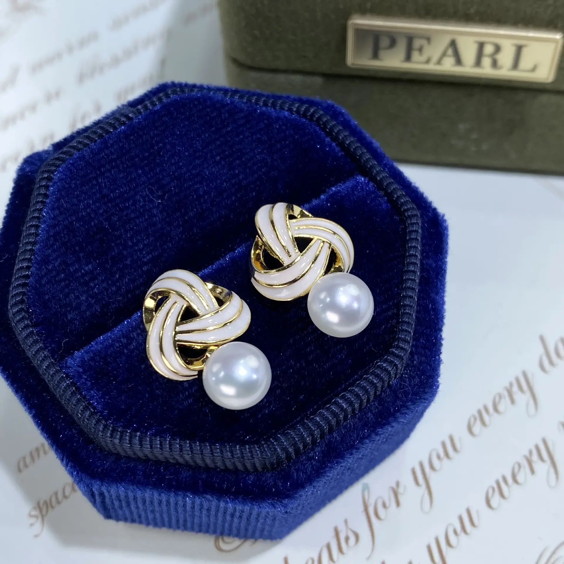 Women's Natural Freshwater Pearl Earrings Gold Plated