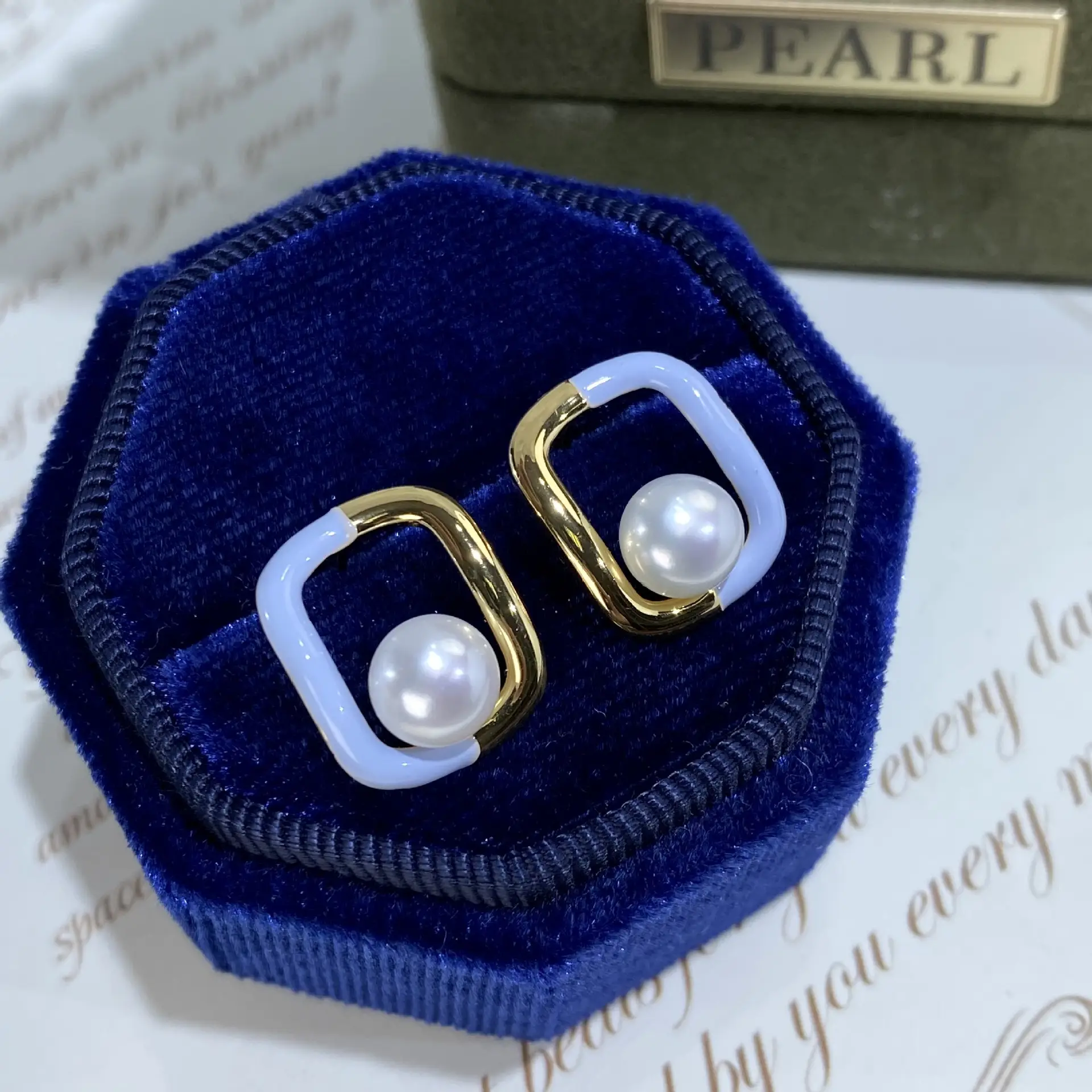 Women's Natural Freshwater Pearl Earrings Gold Plated — feature 10