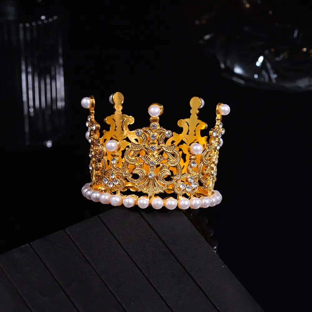 Alloy Crown Decorations for Kids & Teens - Image 3