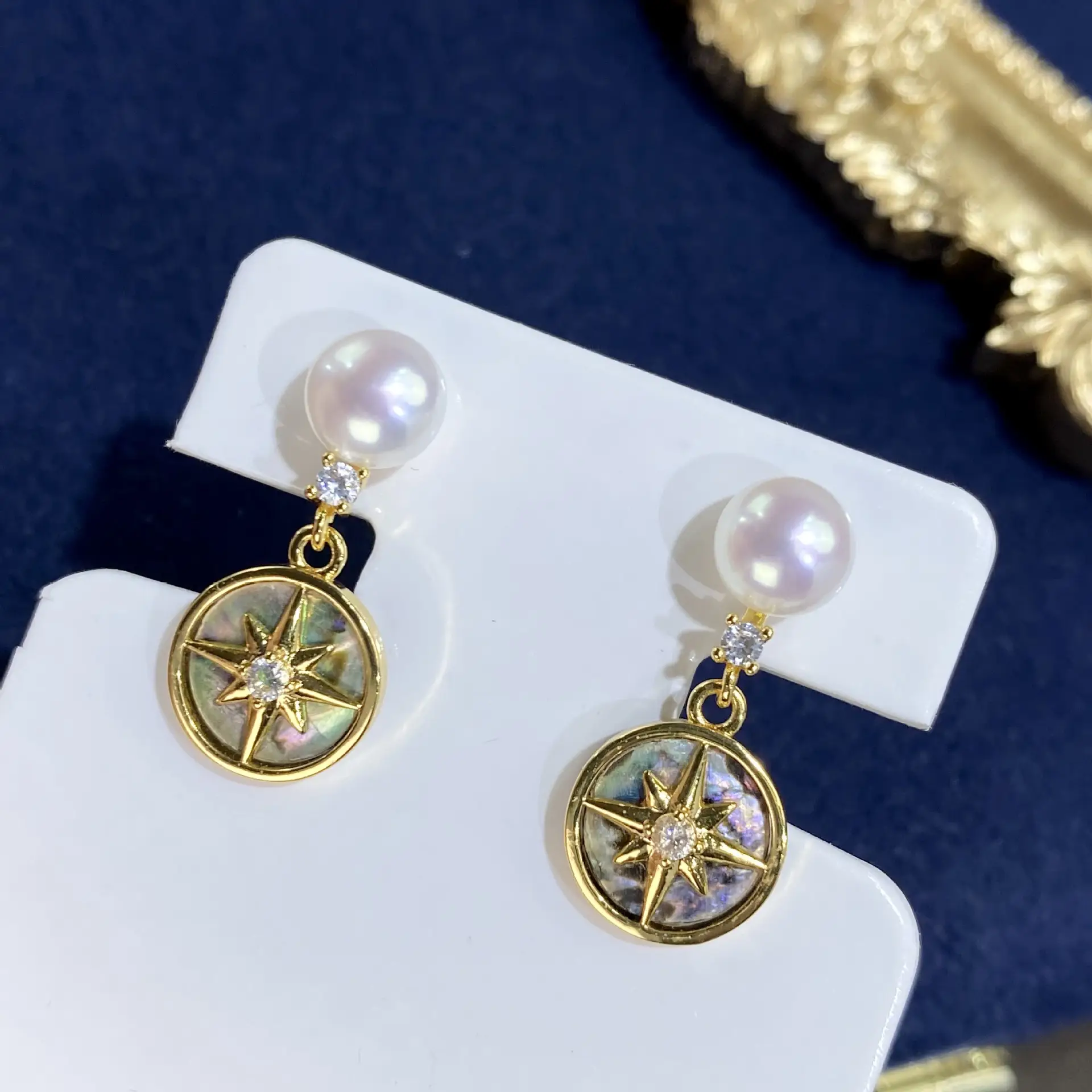 Natural Freshwater Abalone Pearl Earrings Gold Plated — feature 9