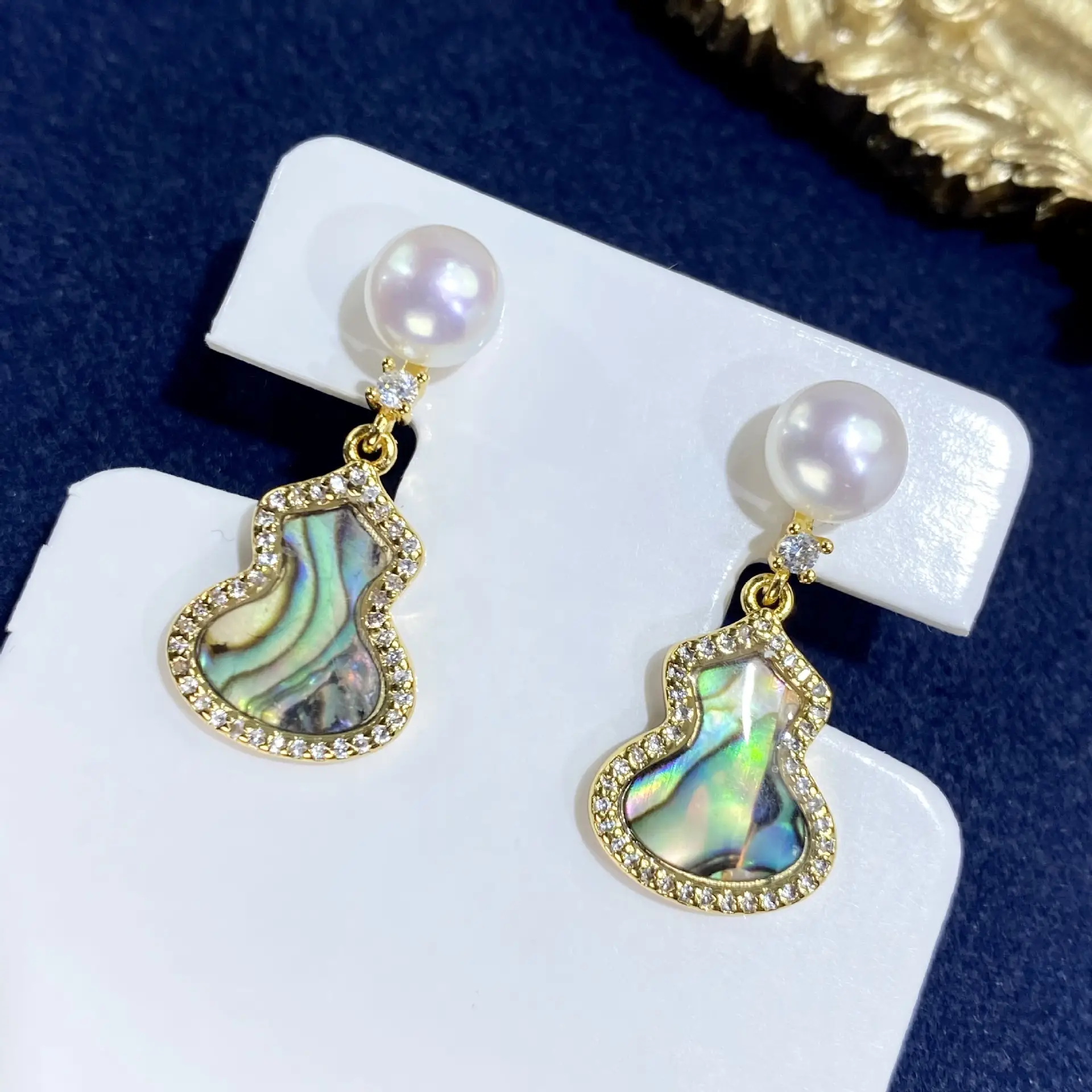 Natural Freshwater Abalone Pearl Earrings Gold Plated - Image 3