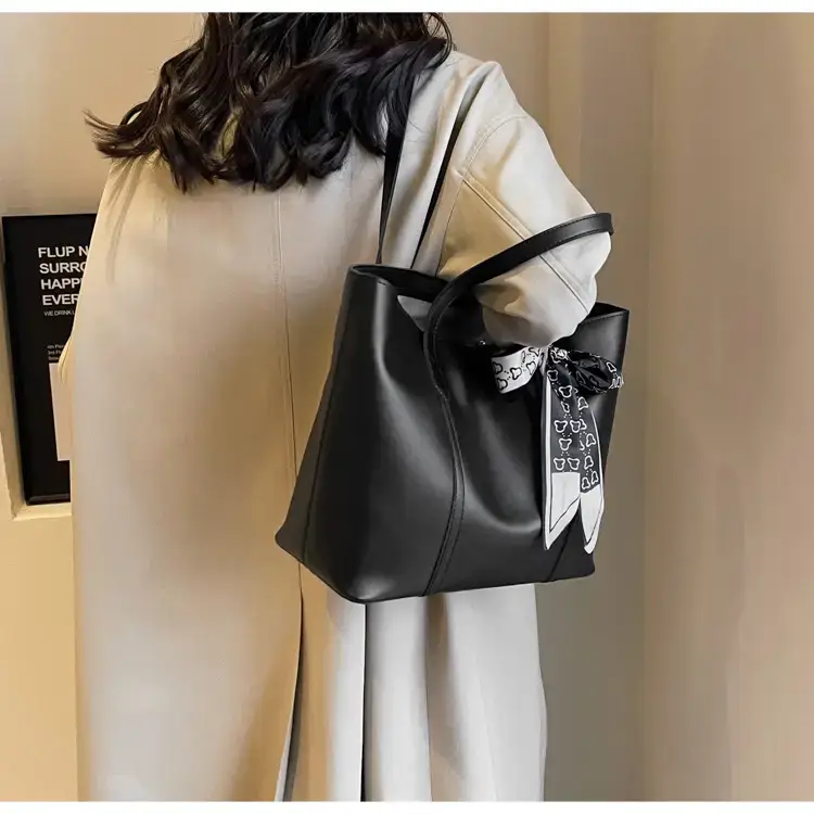 Brown Leather Women's Tote Bag with Bow 2023 — feature 33