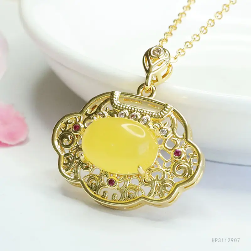 Yellow Amber Necklace with Heart Pendant Wholesale Dropshipping - Image 4