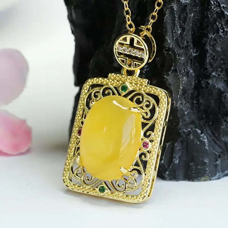 Guan Yu Yellow Amber Square Necklace Ethnic Gold - Image 3