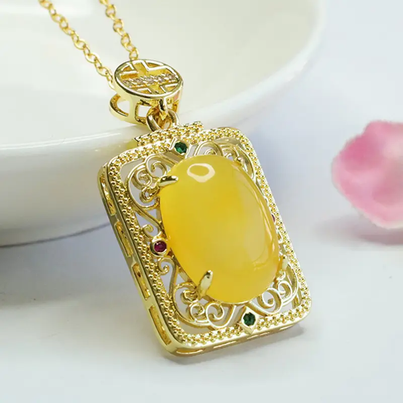 Guan Yu Yellow Amber Square Necklace Ethnic Gold — feature 6