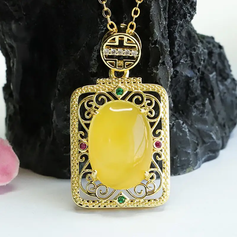 Guan Yu Yellow Amber Square Necklace Ethnic Gold — feature 7