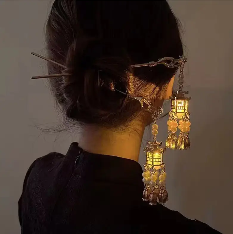 Ginkgo Leaf Hairpin with Glowing Lantern Tassel - Image 70