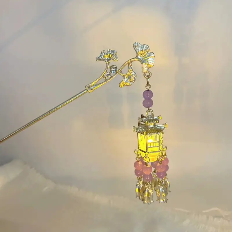 Ginkgo Leaf Hairpin with Glowing Lantern Tassel — feature 6