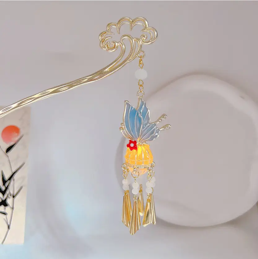 Ginkgo Leaf Hairpin with Glowing Lantern Tassel - Image 32