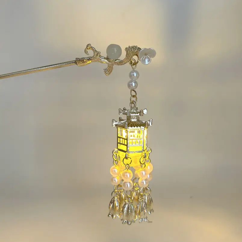 Ginkgo Leaf Hairpin with Glowing Lantern Tassel - Image 5