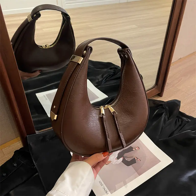 Retro Crescent Shoulder Bag for Women Brown 2026 - Image 5