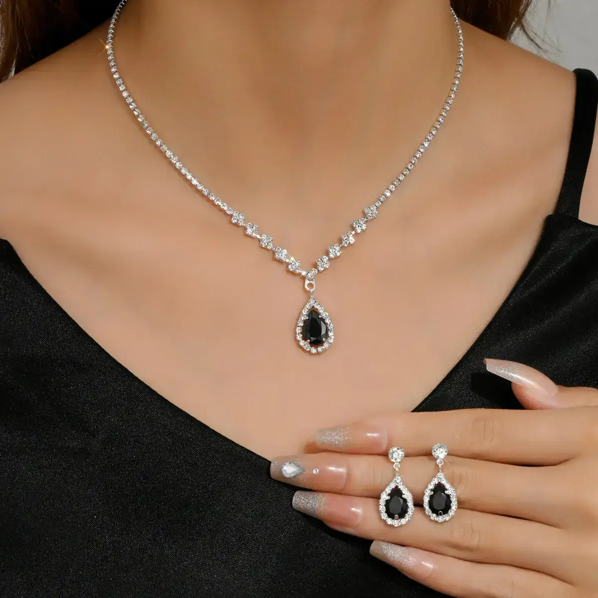 High-End Bridal Zircon Necklace & Earrings Set - Image 7