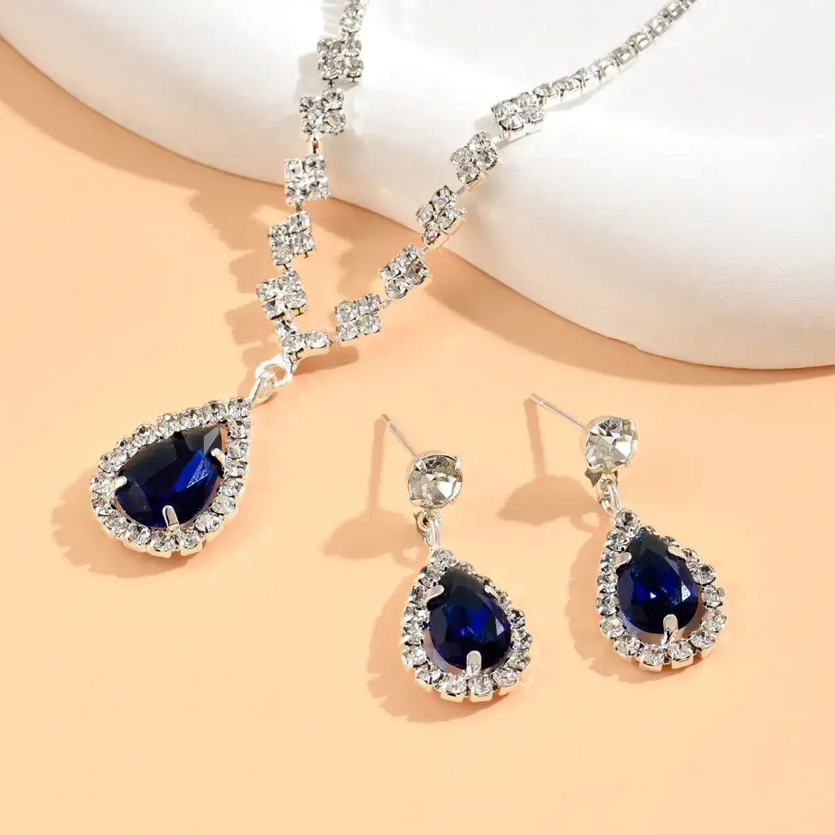 High-End Bridal Zircon Necklace & Earrings Set - Image 4