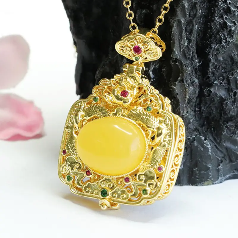 Guan Yu Yellow Amber Phoenix Necklace with Gold Plating