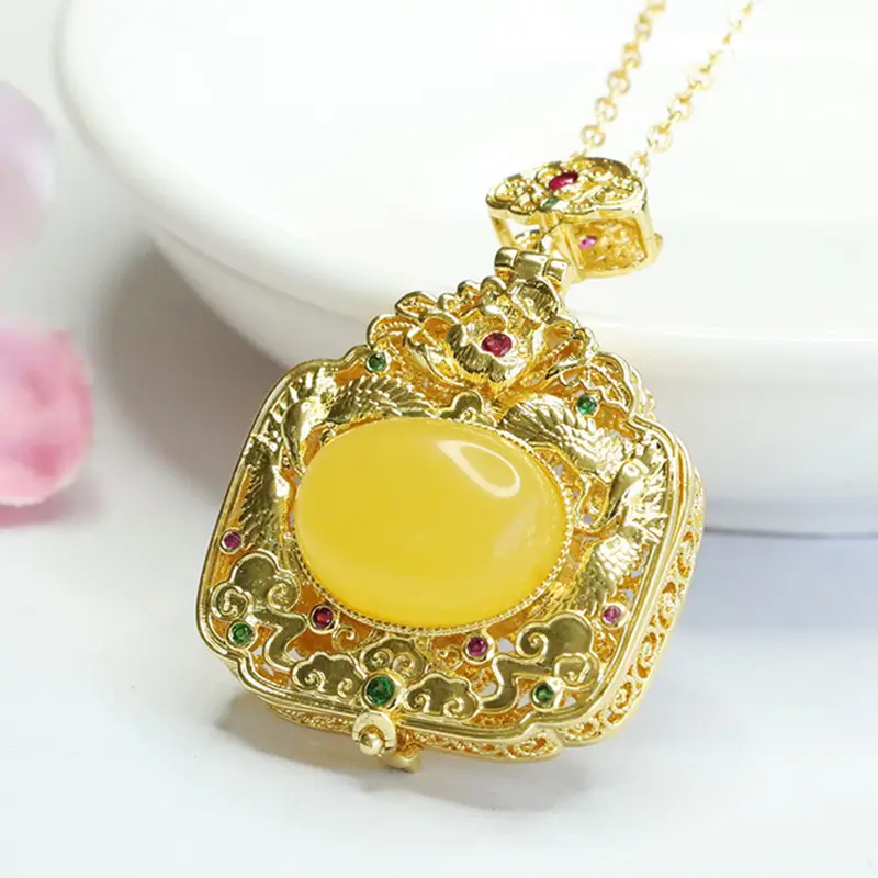 Guan Yu Yellow Amber Phoenix Necklace with Gold Plating