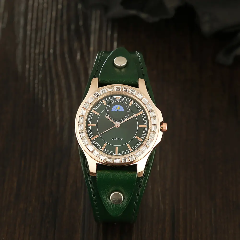 Women's Rhinestone Quartz Watch Green Strap — feature 6