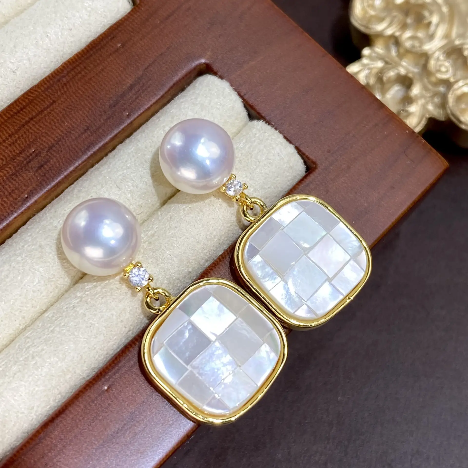 Natural Freshwater Mother-in-the-shell Earrings Gold Plated Pearl Studs - Image 5