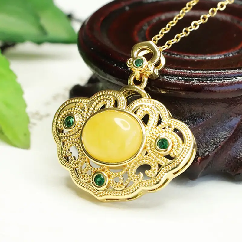 Aiyu Pendant Necklace Yellow Amber Ruyi Style Wholesale Dropshipping — feature 9