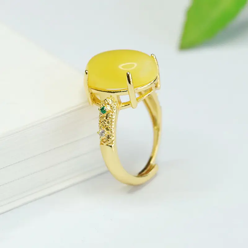 Yellow Amber Palace Style Ring with Diamond Edge — feature 10