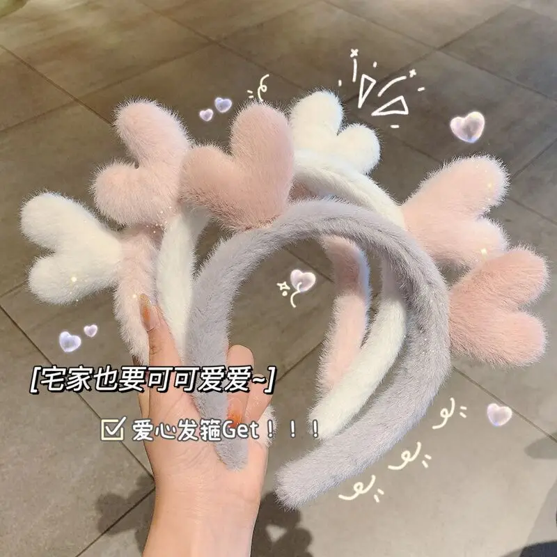 Plush Crab Ears Headband with Wool Laminated Design — feature 2